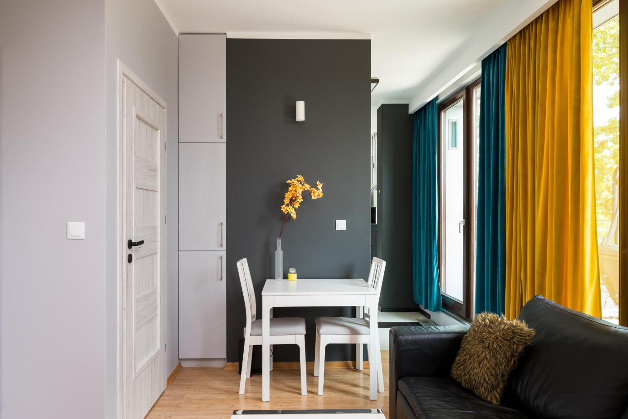 Ochota Deluxe Apartment Варшава Экстерьер фото