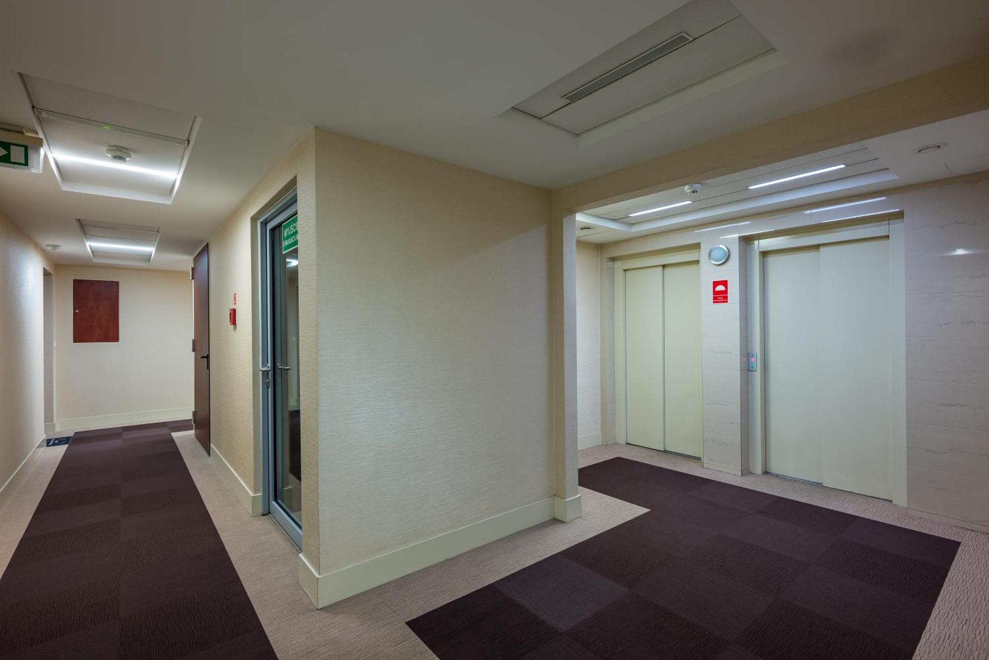 Ochota Deluxe Apartment Варшава Экстерьер фото